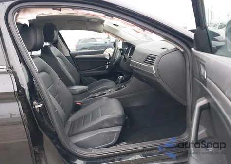 2021 Volkswagen Jetta 1.4T R-Line/1.4T S/1.4T Se из США, поврежденный, VIN 3VWC57BU3MM097623